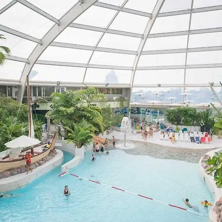 Sunny Bells 0102 R-141 Apartament *